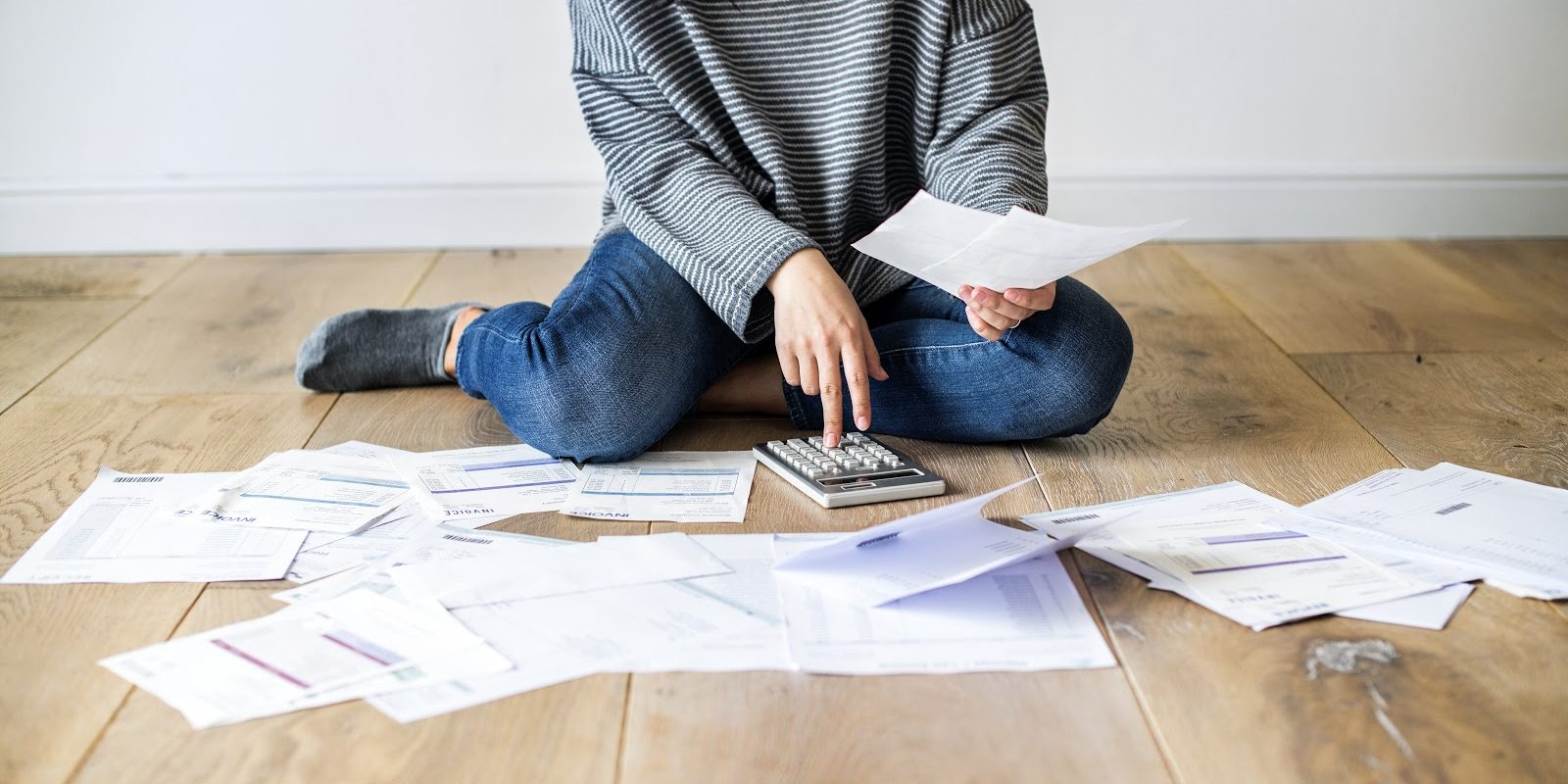 Woman managing the debt