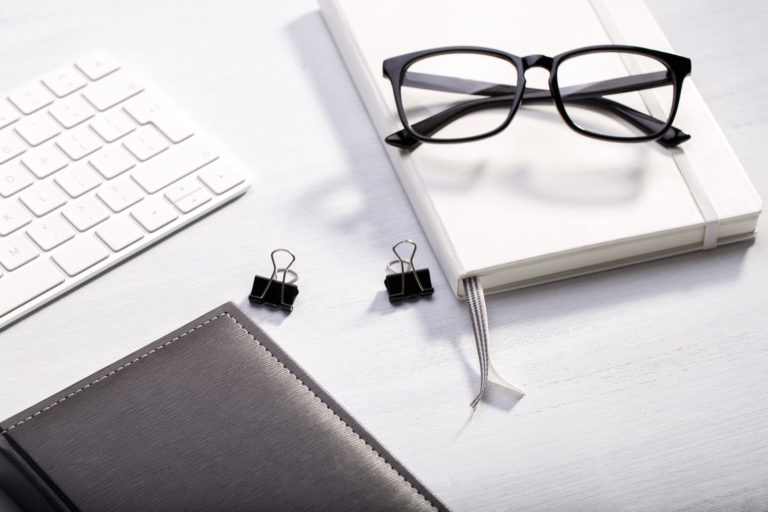 business-desk-LSUNBY2